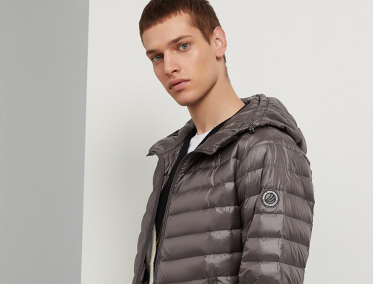 羽绒服要保暖也要颜值?选它错不了